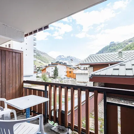 Confortable Au Centre-ville Avec Balcon - Fr-1-518-145 Appartement